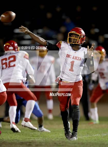 Thumbnail 3 in Encinal vs. De Anza (CIF NCS D5 Semifinal) photogallery.