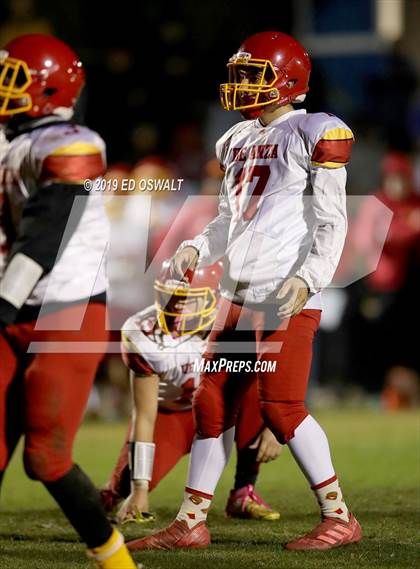 Thumbnail 2 in Encinal vs. De Anza (CIF NCS D5 Semifinal) photogallery.