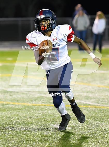 Thumbnail 2 in Salpointe Catholic vs. Sahuaro (AIA 4A Semifinal)  photogallery.