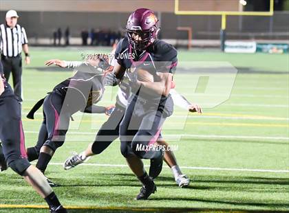 Thumbnail 3 in Salpointe Catholic vs. Sahuaro (AIA 4A Semifinal)  photogallery.
