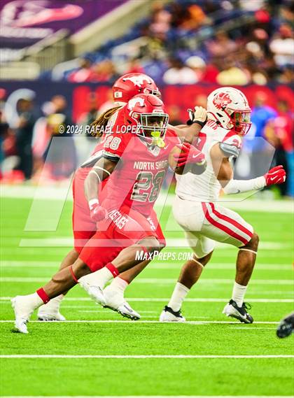 Thumbnail 2 in Katy vs. North Shore (UIL 6A D1 Football Regional) photogallery.