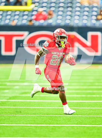 Thumbnail 2 in Katy vs. North Shore (UIL 6A D1 Football Regional) photogallery.