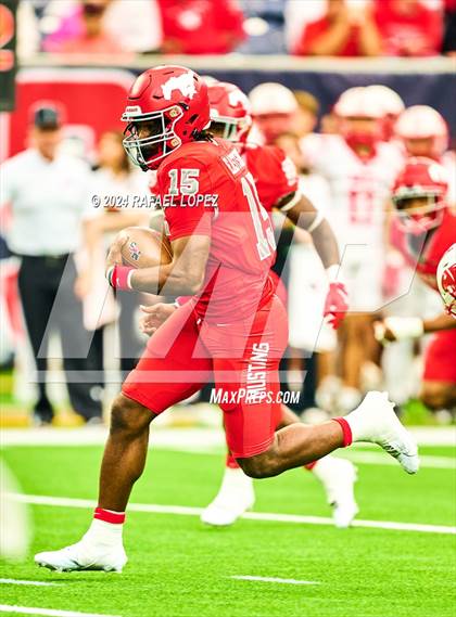 Thumbnail 2 in Katy vs. North Shore (UIL 6A D1 Football Regional) photogallery.