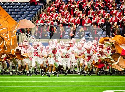 Thumbnail 2 in Katy vs. North Shore (UIL 6A D1 Football Regional) photogallery.