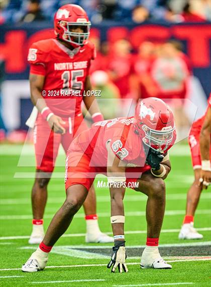 Thumbnail 2 in Katy vs. North Shore (UIL 6A D1 Football Regional) photogallery.