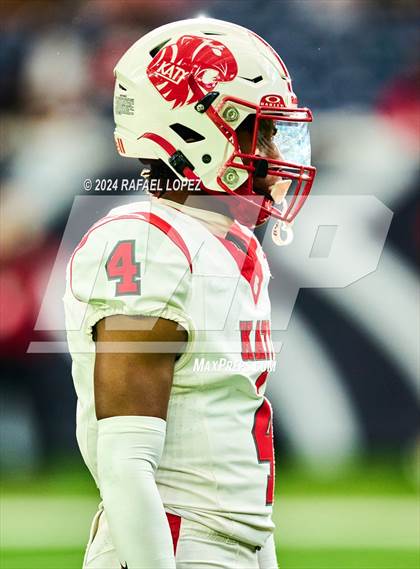 Thumbnail 2 in Katy vs. North Shore (UIL 6A D1 Football Regional) photogallery.
