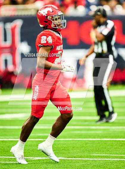 Thumbnail 3 in Katy vs. North Shore (UIL 6A D1 Football Regional) photogallery.