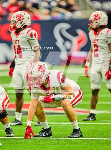 Thumbnail 1 in Katy vs. North Shore (UIL 6A D1 Football Regional) photogallery.
