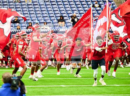 Thumbnail 2 in Katy vs. North Shore (UIL 6A D1 Football Regional) photogallery.