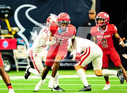 Thumbnail 1 in Katy vs. North Shore (UIL 6A D1 Football Regional) photogallery.