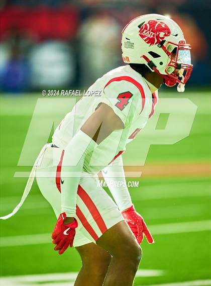 Thumbnail 3 in Katy vs. North Shore (UIL 6A D1 Football Regional) photogallery.