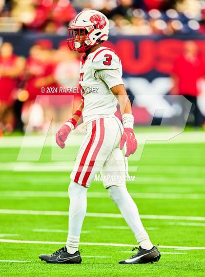 Thumbnail 1 in Katy vs. North Shore (UIL 6A D1 Football Regional) photogallery.