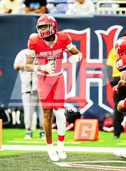 Thumbnail 2 in Katy vs. North Shore (UIL 6A D1 Football Regional) photogallery.