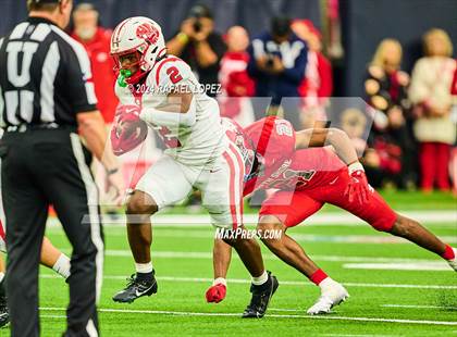 Thumbnail 3 in Katy vs. North Shore (UIL 6A D1 Football Regional) photogallery.