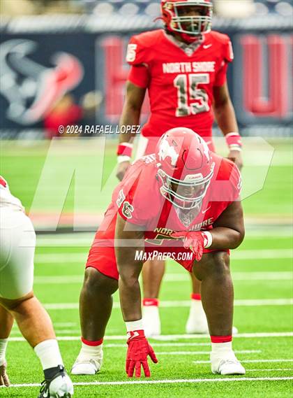 Thumbnail 1 in Katy vs. North Shore (UIL 6A D1 Football Regional) photogallery.
