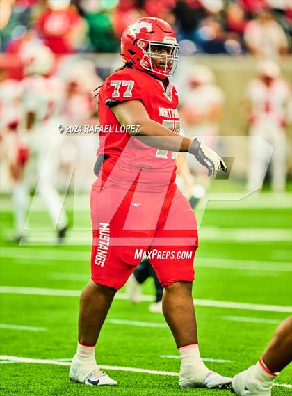 Thumbnail 1 in Katy vs. North Shore (UIL 6A D1 Football Regional) photogallery.