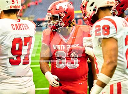 Thumbnail 1 in Katy vs. North Shore (UIL 6A D1 Football Regional) photogallery.