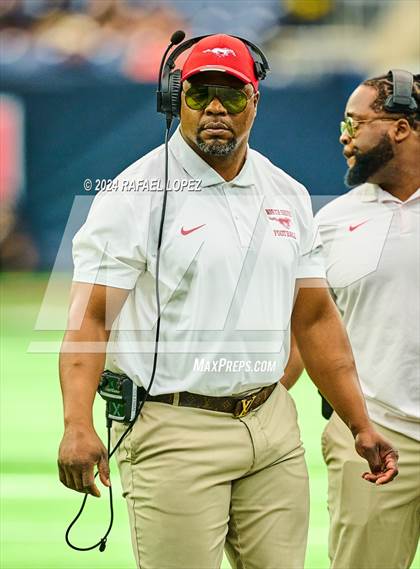 Thumbnail 1 in Katy vs. North Shore (UIL 6A D1 Football Regional) photogallery.