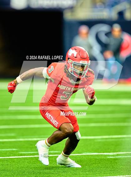 Thumbnail 2 in Katy vs. North Shore (UIL 6A D1 Football Regional) photogallery.