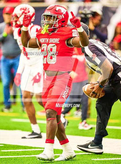 Thumbnail 3 in Katy vs. North Shore (UIL 6A D1 Football Regional) photogallery.