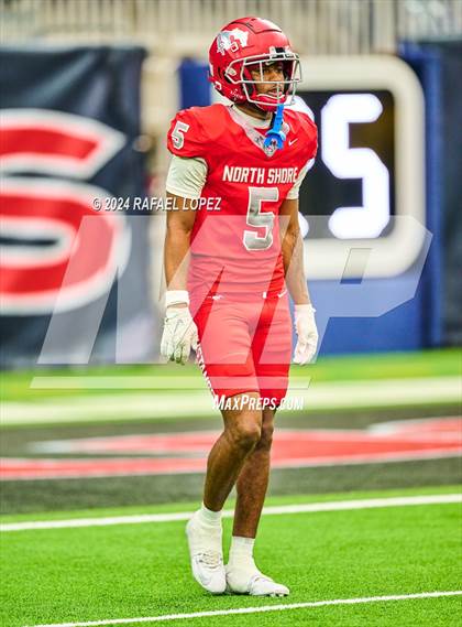 Thumbnail 2 in Katy vs. North Shore (UIL 6A D1 Football Regional) photogallery.