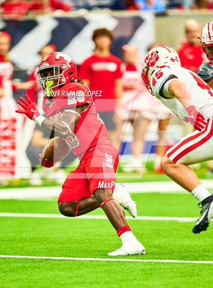 Thumbnail 3 in Katy vs. North Shore (UIL 6A D1 Football Regional) photogallery.