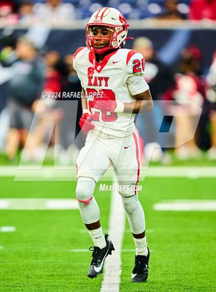 Thumbnail 2 in Katy vs. North Shore (UIL 6A D1 Football Regional) photogallery.
