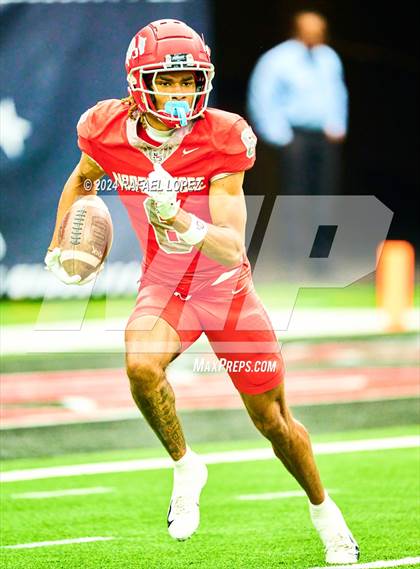 Thumbnail 3 in Katy vs. North Shore (UIL 6A D1 Football Regional) photogallery.
