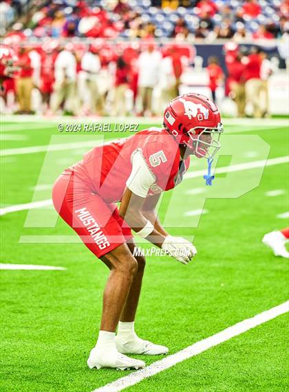 Thumbnail 2 in Katy vs. North Shore (UIL 6A D1 Football Regional) photogallery.