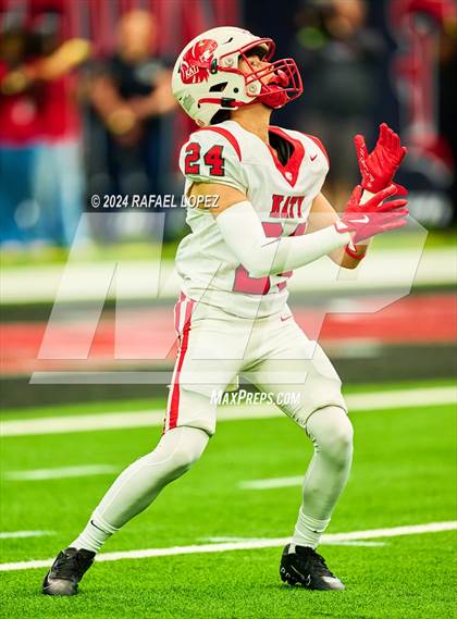 Thumbnail 1 in Katy vs. North Shore (UIL 6A D1 Football Regional) photogallery.