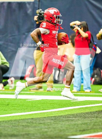 Thumbnail 3 in Katy vs. North Shore (UIL 6A D1 Football Regional) photogallery.