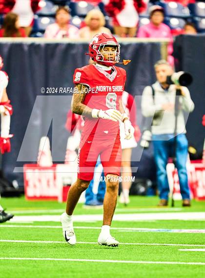 Thumbnail 3 in Katy vs. North Shore (UIL 6A D1 Football Regional) photogallery.