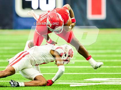Thumbnail 1 in Katy vs. North Shore (UIL 6A D1 Football Regional) photogallery.