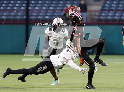Thumbnail 3 in South Oak Cliff vs. Lovejoy (UIL 5A DII Regional Finals) photogallery.