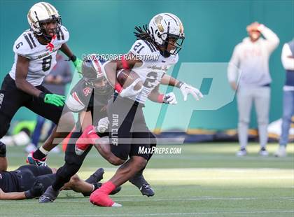 Thumbnail 2 in South Oak Cliff vs. Lovejoy (UIL 5A DII Regional Finals) photogallery.