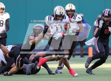 Thumbnail 3 in South Oak Cliff vs. Lovejoy (UIL 5A DII Regional Finals) photogallery.