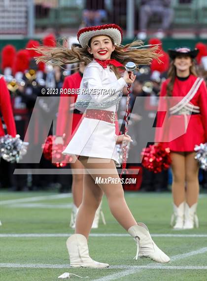 Thumbnail 3 in South Oak Cliff vs. Lovejoy (UIL 5A DII Regional Finals) photogallery.