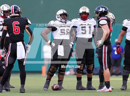 Thumbnail 2 in South Oak Cliff vs. Lovejoy (UIL 5A DII Regional Finals) photogallery.