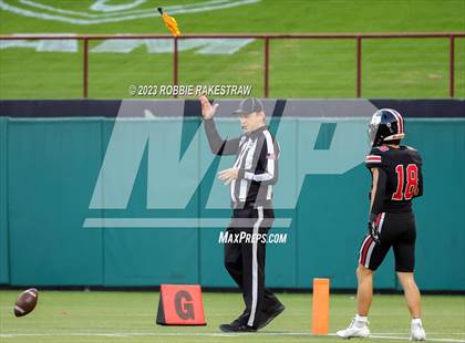 Thumbnail 1 in South Oak Cliff vs. Lovejoy (UIL 5A DII Regional Finals) photogallery.