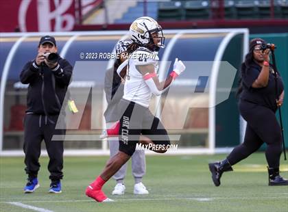 Thumbnail 3 in South Oak Cliff vs. Lovejoy (UIL 5A DII Regional Finals) photogallery.