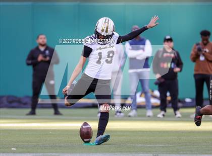 Thumbnail 3 in South Oak Cliff vs. Lovejoy (UIL 5A DII Regional Finals) photogallery.