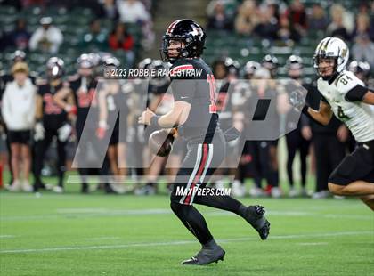 Thumbnail 3 in South Oak Cliff vs. Lovejoy (UIL 5A DII Regional Finals) photogallery.