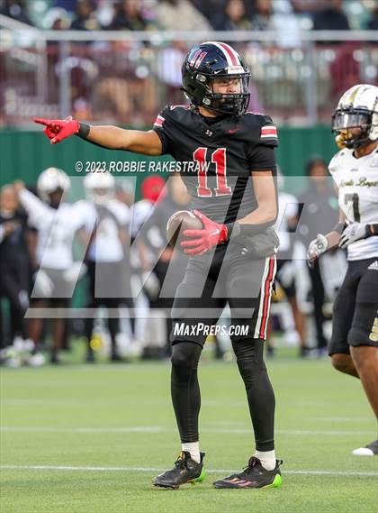 Thumbnail 3 in South Oak Cliff vs. Lovejoy (UIL 5A DII Regional Finals) photogallery.
