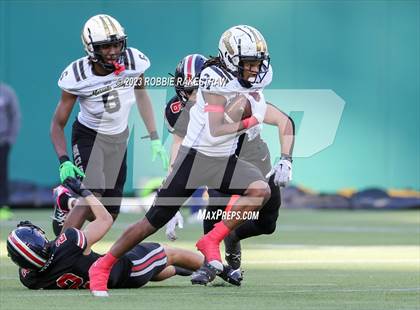 Thumbnail 1 in South Oak Cliff vs. Lovejoy (UIL 5A DII Regional Finals) photogallery.