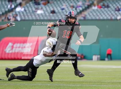 Thumbnail 3 in South Oak Cliff vs. Lovejoy (UIL 5A DII Regional Finals) photogallery.