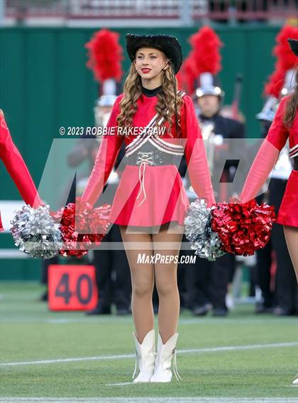 Thumbnail 1 in South Oak Cliff vs. Lovejoy (UIL 5A DII Regional Finals) photogallery.