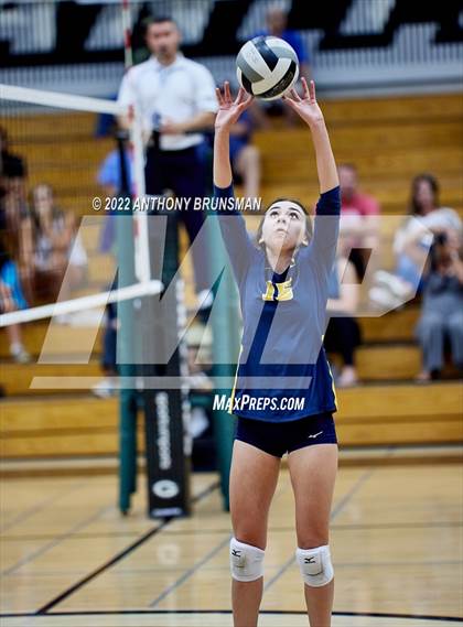 Thumbnail 1 in Oak Ridge @ Granite Bay photogallery.