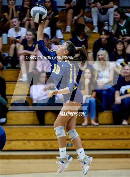 Thumbnail 1 in Oak Ridge @ Granite Bay photogallery.
