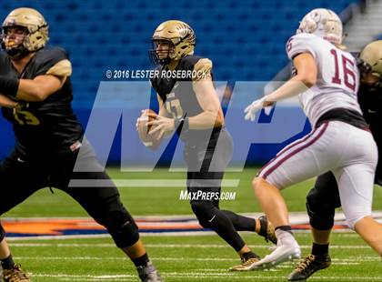 Thumbnail 2 in Foster vs. Dripping Springs (UIL 5A Regional Final) photogallery.