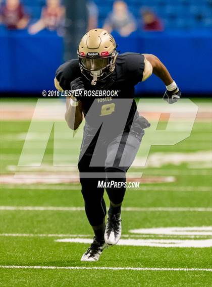 Thumbnail 3 in Foster vs. Dripping Springs (UIL 5A Regional Final) photogallery.